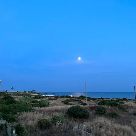 Casa Bianca & Turchese A Due Passi Dal Mare Daire Lido Marini